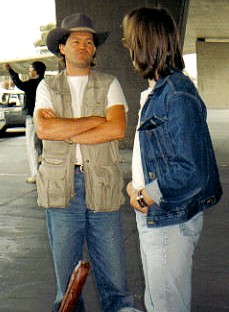 Micky & Peter at the airport