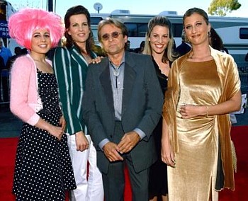 Davy, his daughters, & girlfriend Renee in 2003